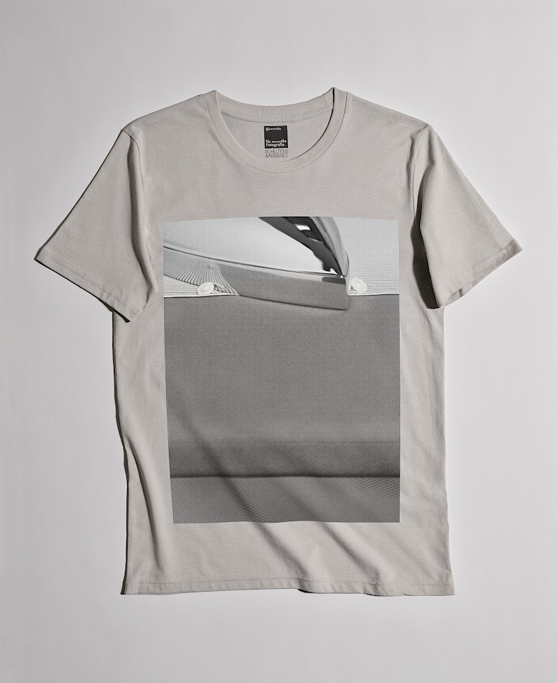 Irony T-shirt for Biennale Für Aktuelle Fotografie